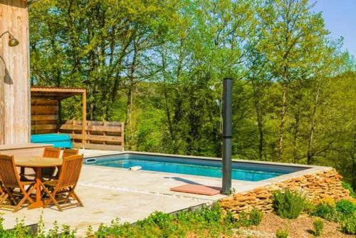 Villa charmante avec piscine privée à Castels_2