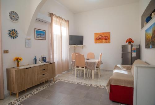 Μια τηλεόραση ή/και κέντρο ψυχαγωγίας στο Ciuri Ciuri