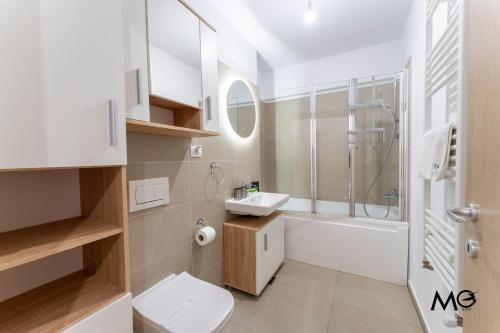 Et badeværelse på MoHost Noua 4 - Exclusive Retreat in Nature's Calm