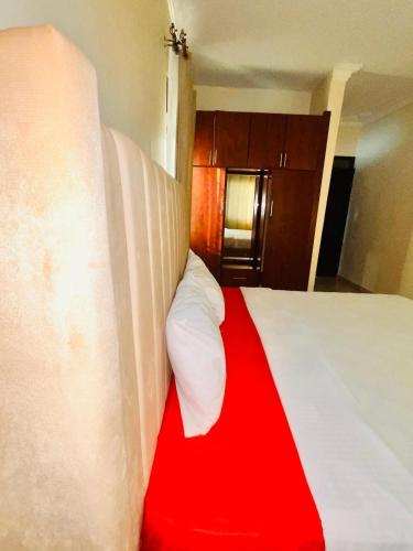 Med Flat 2 bedrooms apartment in Entebbe