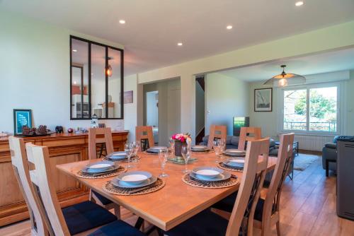 La Mer Blanche - Proche de la mer avec jardin