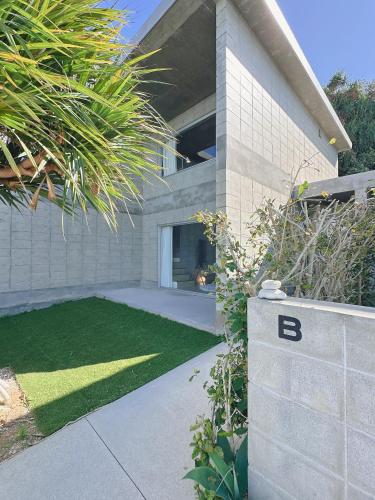 Κήπος έξω από το h villa hamahiga