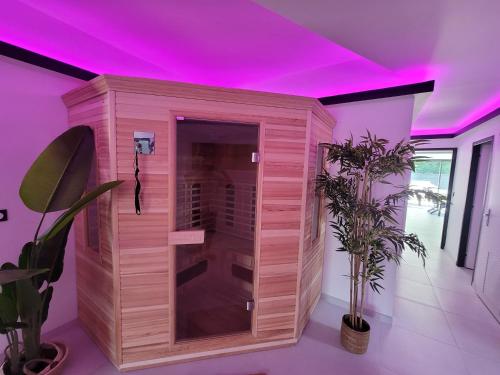 Φωτογραφία από το άλμπουμ του Chambre cosy cadre idyllique option spa, sauna , piscine σε Castelsarrasin