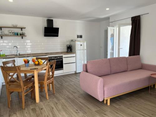 Gallery image of Apartmani Mlinar - One bedroom apartment with seaview in Grebaštica