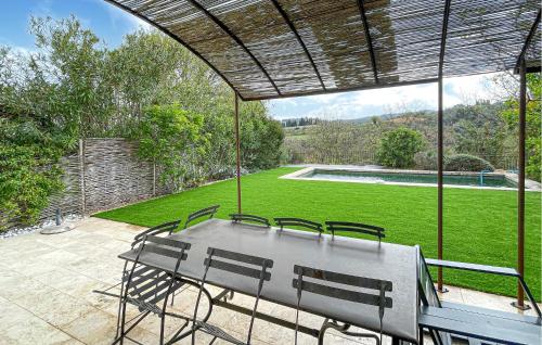 Πισίνα στο ή κοντά στο Nice Home In Saint-Laurent-De-La-Ca