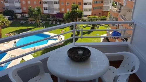 The swimming pool at or close to Welcoming studio in Torremolinos 45 m² with shared pool
