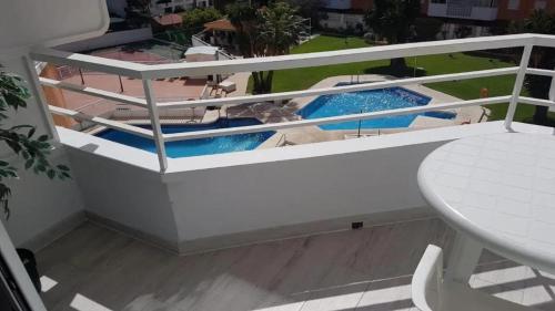 The swimming pool at or close to Welcoming studio in Torremolinos 45 m² with shared pool