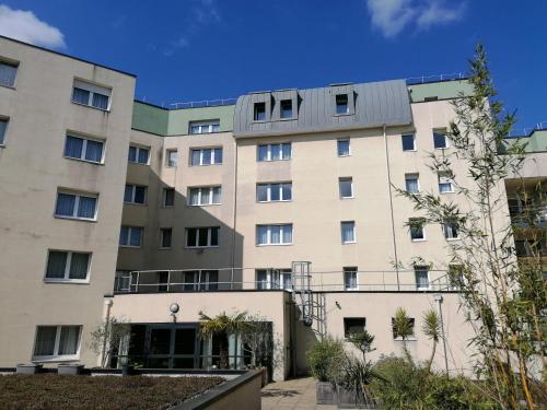 Terres de France - Appart Hôtel Rouen Flaubert