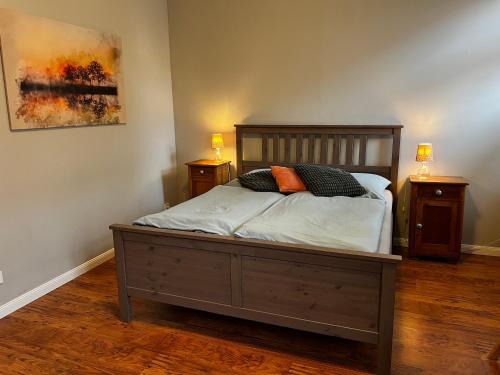 Postel nebo postele na pokoji v ubytování B&B in schönem altem Bauernhaus