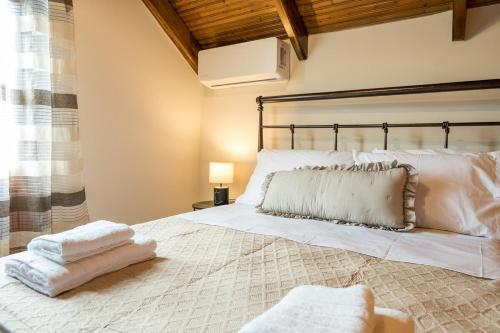 Azora Apartment