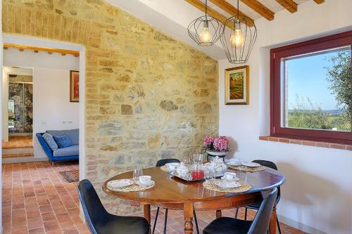 Χώρος καθιστικού στο Villa Marielena Chianti hills view by Bestofmas