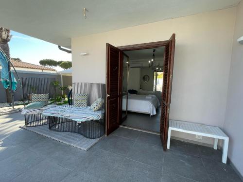 Ένα ή περισσότερα κρεβάτια σε δωμάτιο στο Villa Sabri