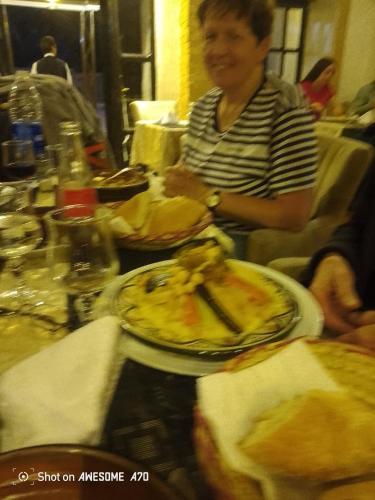 Comida en o cerca de este hostal o pensión