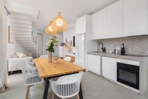 Luxury villa Manera Bol with heated pool near Zlatni Rat