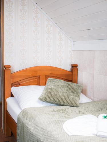 Una cama o camas en una habitación de U Krba