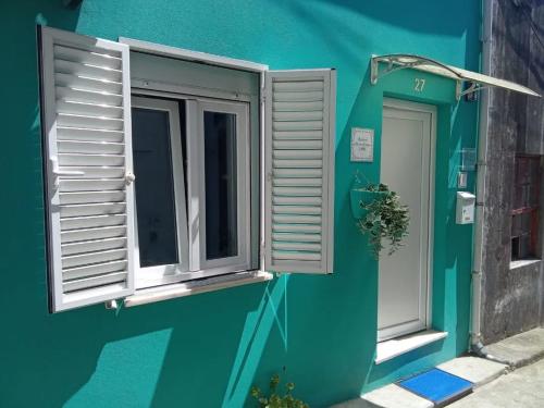 New Bluebell house in heart of Porto