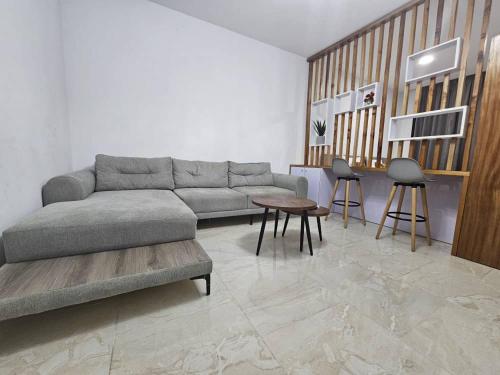 Гостиная зона в Bark Luxury Apartment Abidjan Riviera 2