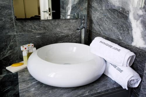 Paradise Cove Luxurious Beach Villas Cerulean 1 Bedroom Villa