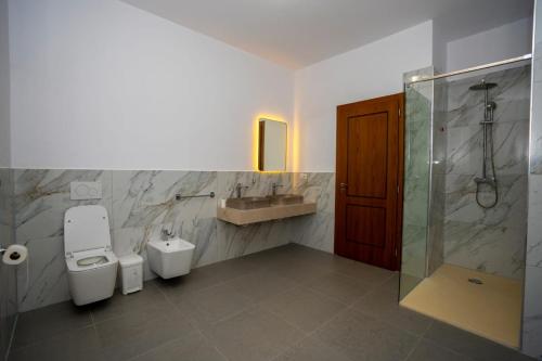 Φωτογραφία από το άλμπουμ του Guesthouse Veni i Gjyshit σε Ndërlysaj