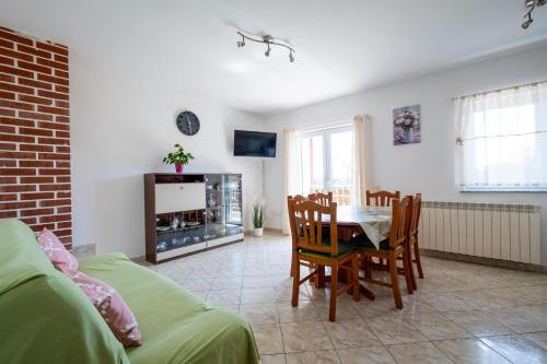 Apartment Ana