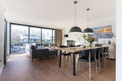 Χώρος καθιστικού στο Hello Zeeland - Veerse Wende - Lamsoor 5