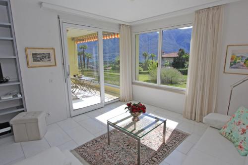 Residenza Ascomonte, Parterre, App 30 by HolAp SA