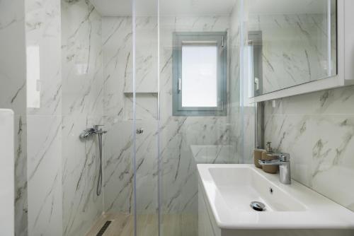 Ένα μπάνιο στο Babylon Luxury Suites No1 by BiNoBi!