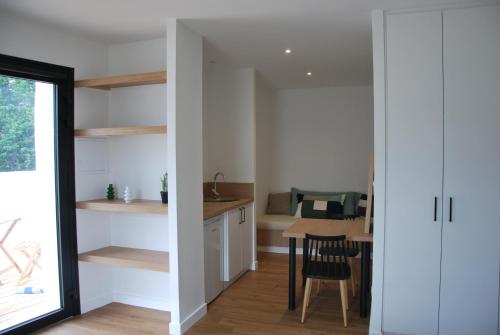 Nhà bếp/bếp nhỏ tại Le Logis de Raphabel