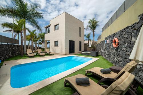 Luxe Detached Villa Julia Tenerife