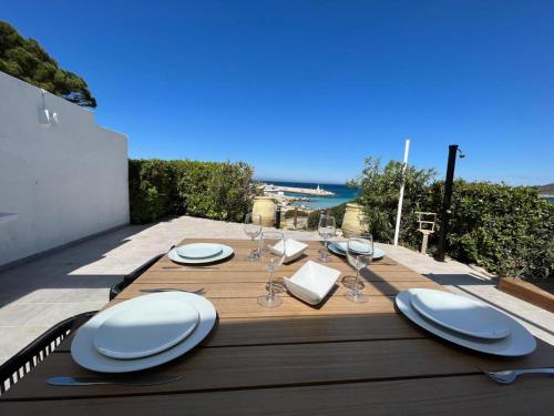 PIEDS DANS l EAU A SANT AMBROGGIO