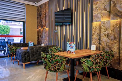 Χώρος καθιστικού στο Sav-ir Suit Otel