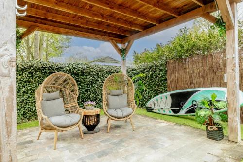 Zahrada ubytování Drents Genieten - Goudheide met privé jacuzzi & sauna