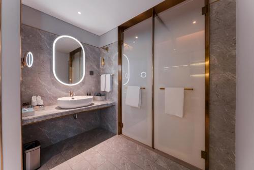 Mercure Shenzhen Nanshanにあるバスルーム