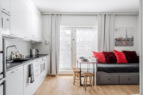 Dapur atau dapur kecil di 28m2 condo & own parking place indoors