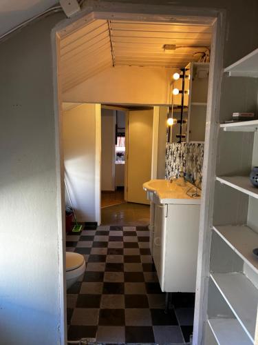 Kuchyň nebo kuchyňský kout v ubytování Brahegatan