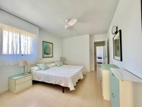 Coblanca Poniente Apartment