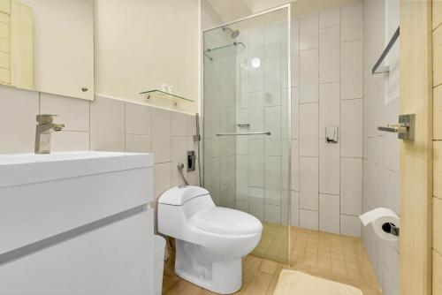 Un baño de Residences by Playa Caracol Residences