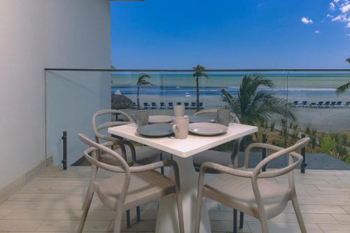Un balcón o terraza de Residences by Playa Caracol Residences