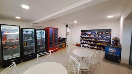 Dapur atau dapur kecil di Apartamento climatizado- Excelente localização