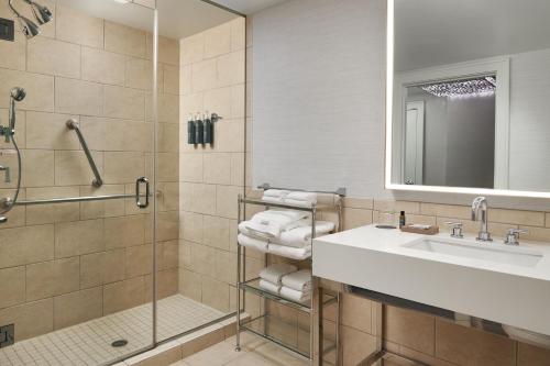 Ένα μπάνιο στο The Westin Richmond