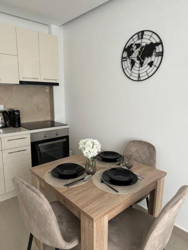 Dapur atau dapur kecil di Kolonja Apartmani