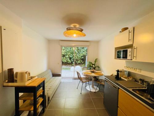 Apartment with beautiful terrace