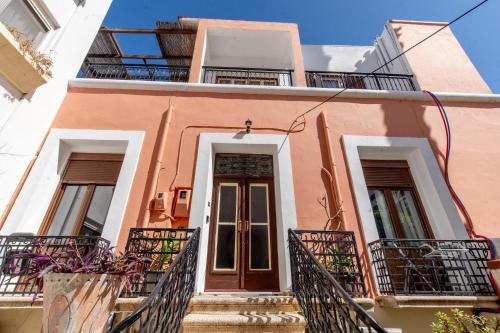 mascot traditional guest house