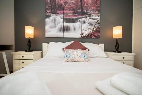 AthensHomes Spacious Comfort Metro apt 3Br 2Ba