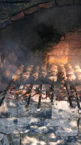 Kemudahan BBQ tersedia untuk tetamu di vila ini