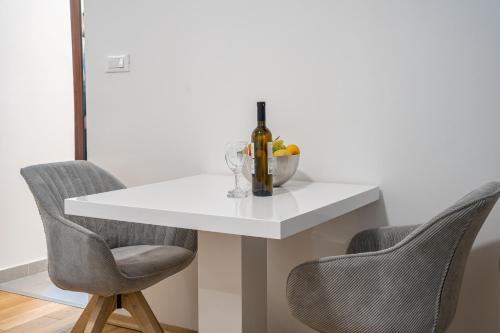Marjan Nest