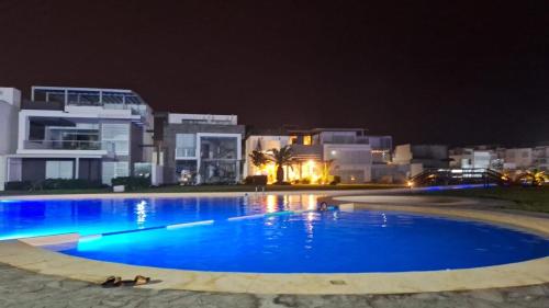 Kolam renang di atau dekat dengan Asia - Beautiful and comfortable apartment