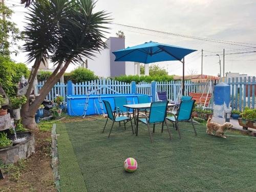 Gallery image of Casa de playa con piscina y parrilla in Santa Rosa