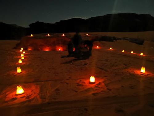 Jurf ad DarāwīshにあるWadi Rum campのギャラリーの写真
