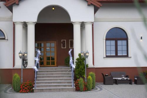 Η πρόσοψη ή η είσοδος του Hotel Dwór Galicja